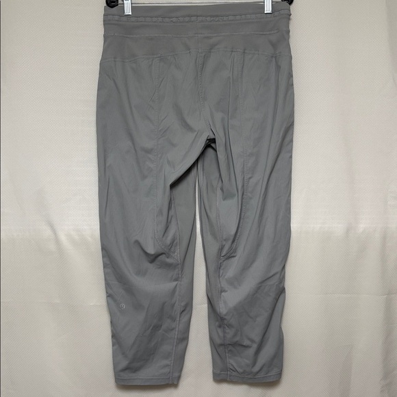Lululemon Dance Studio Crop 25” - Picture 6 of 8